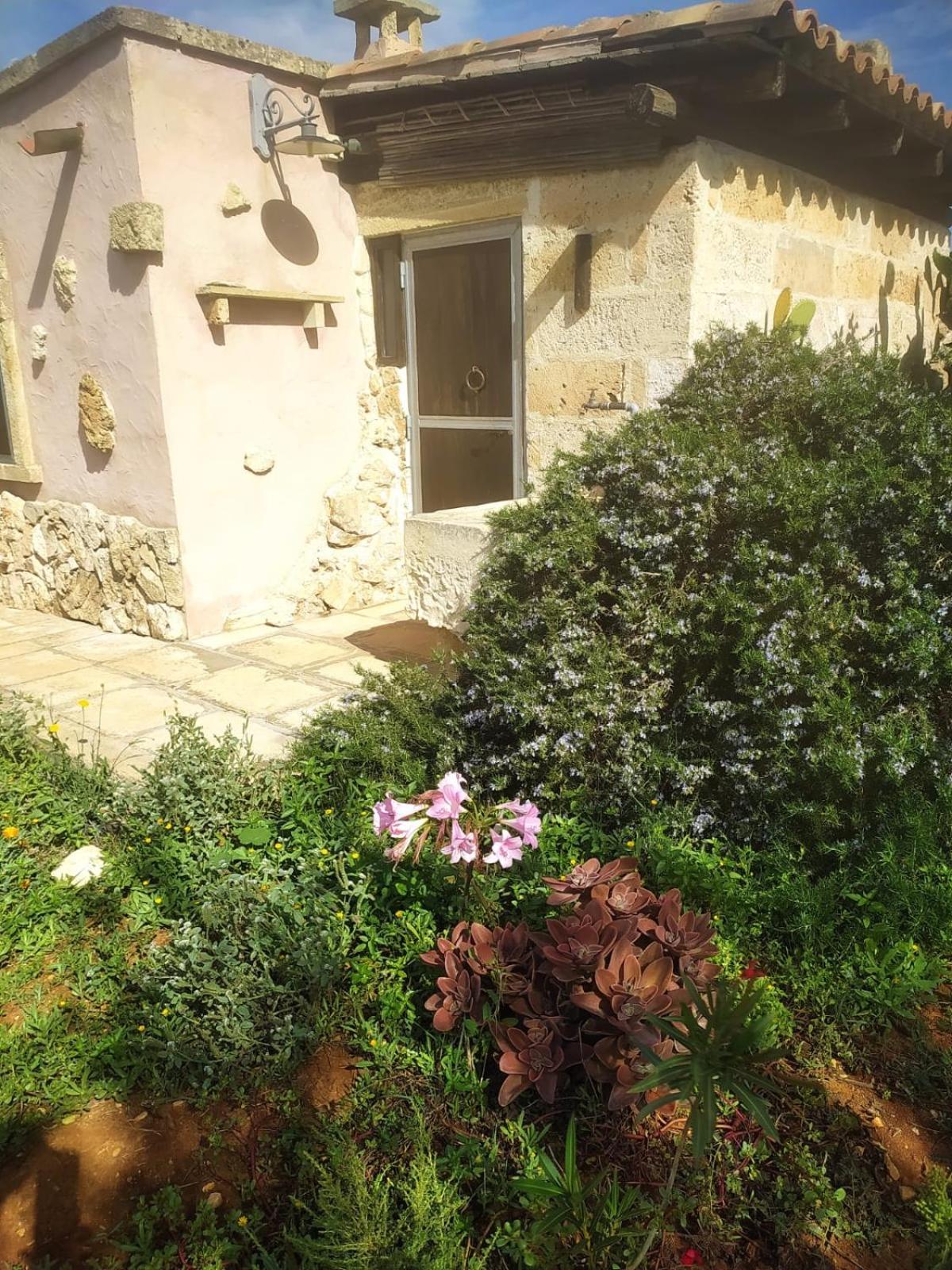 Gasthaus Trullo Contrada Stracca Alliste Exterior foto