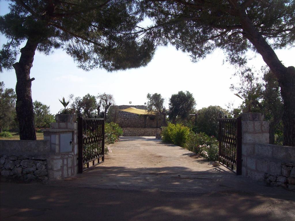 Gasthaus Trullo Contrada Stracca Alliste Exterior foto